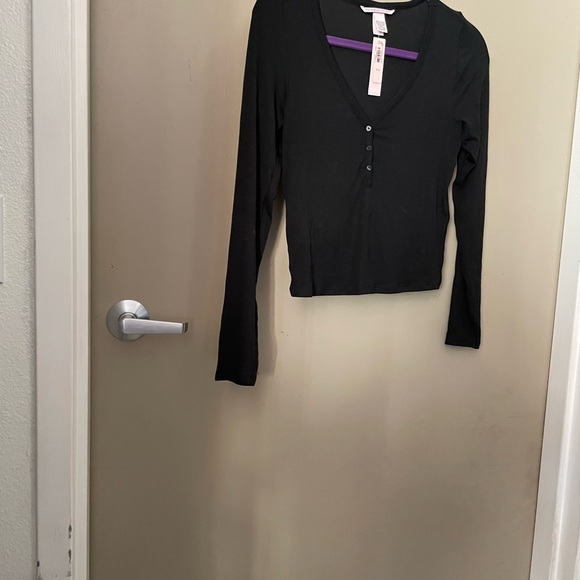 Pajama sleepwear, long sleeve tee and shorts - Picture 1 of 3